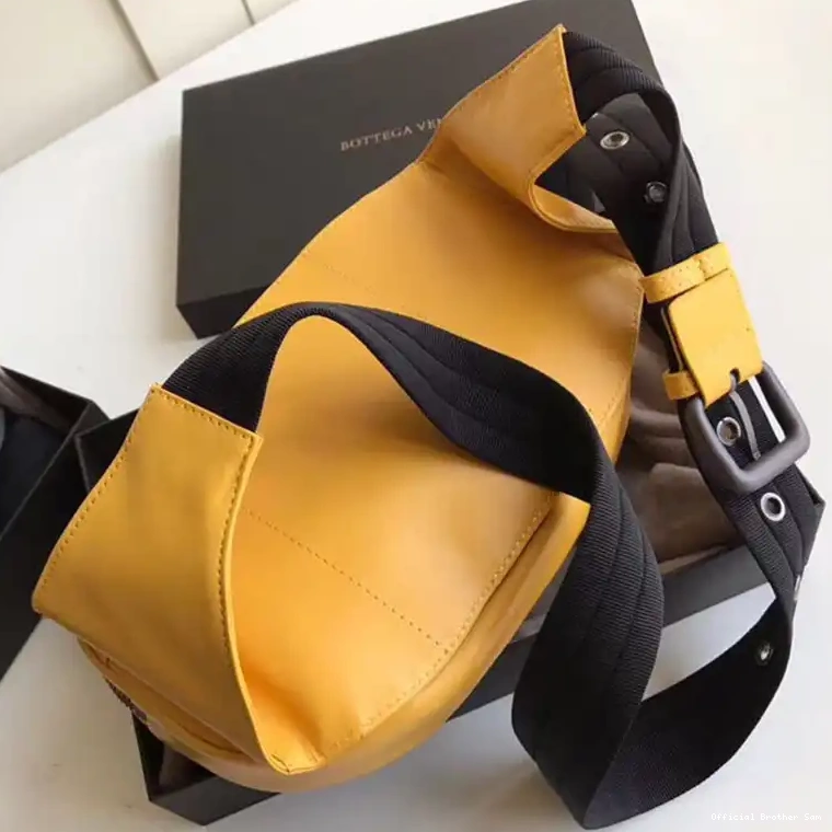 Official Brother Sam Veneta 20SFBV0104 Bags Bottega 0618